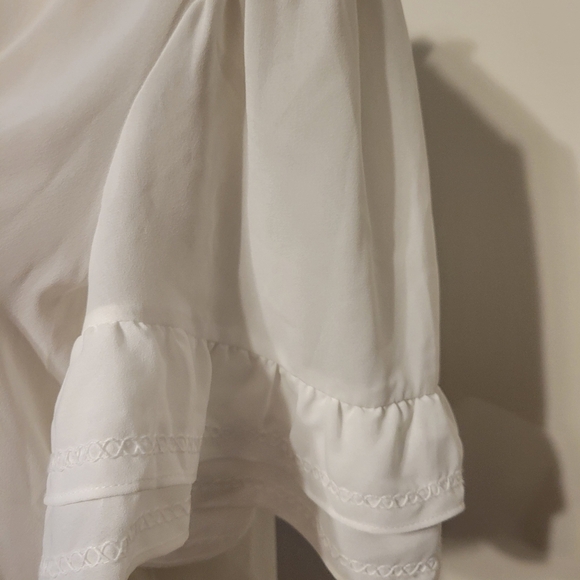 Max Stuido White Blouse Ruffled Sleeves Demure Business Causal Timeless NWT - Picture 4 of 7